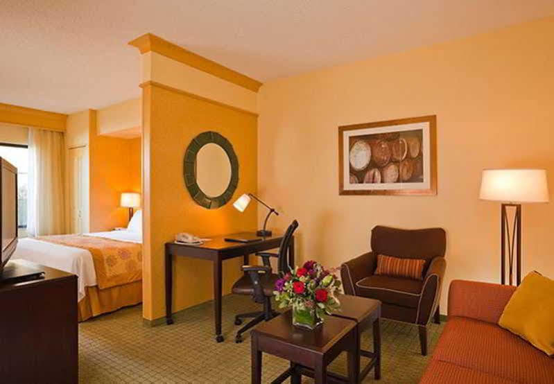 Springhill Suites Napa Valley Bagian luar foto