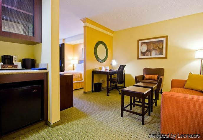 Springhill Suites Napa Valley Bagian luar foto